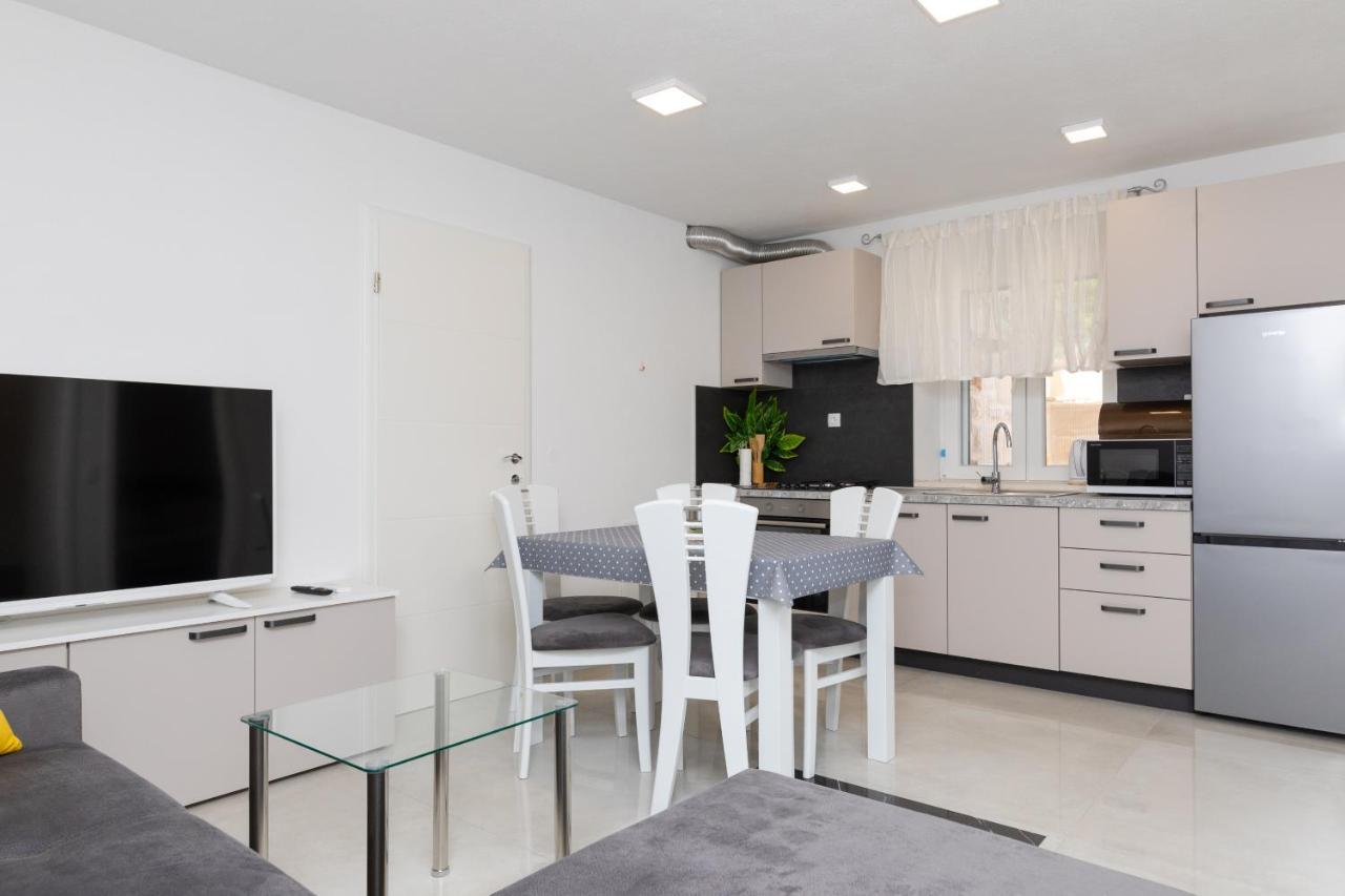 Apartmani Canaki Supetar Dış mekan fotoğraf