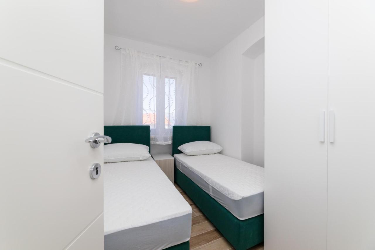 Apartmani Canaki Supetar Dış mekan fotoğraf