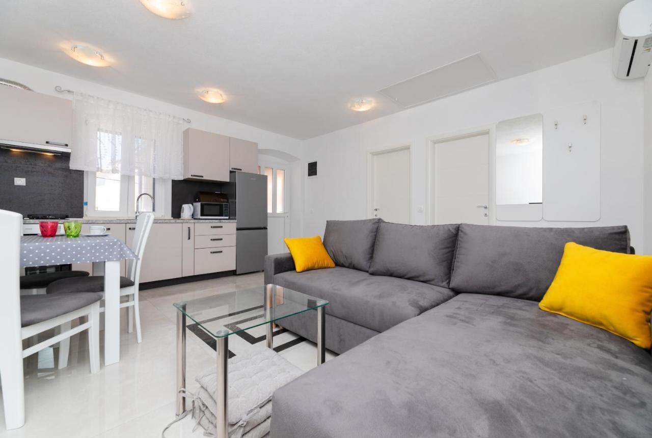 Apartmani Canaki Supetar Dış mekan fotoğraf